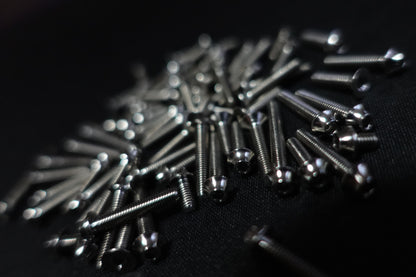 Team Associated B7 G5 Titanium Screw Kit (upper)